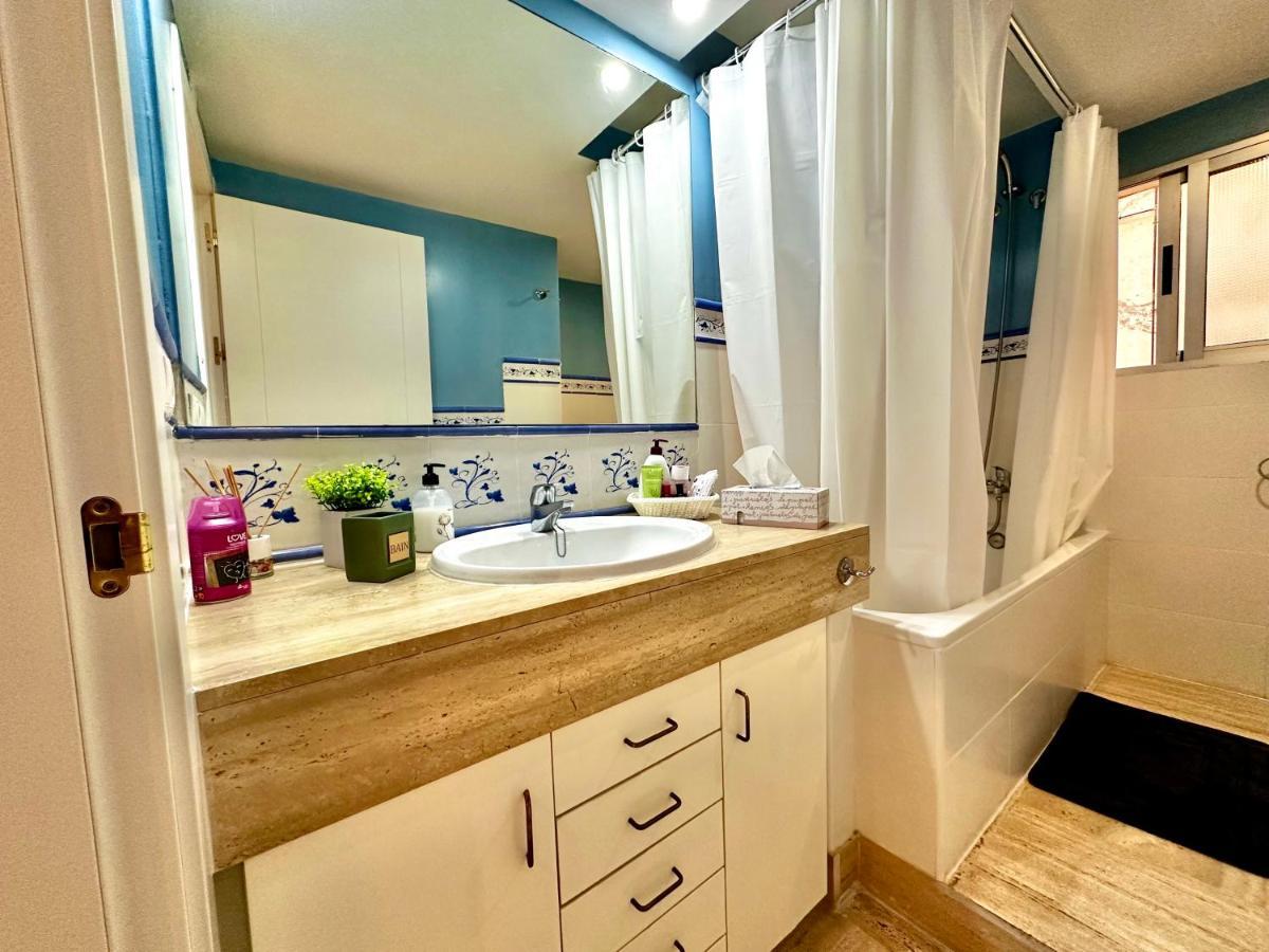 Moderna Habitacion En El Corazon De Αλικάντε Εξωτερικό φωτογραφία